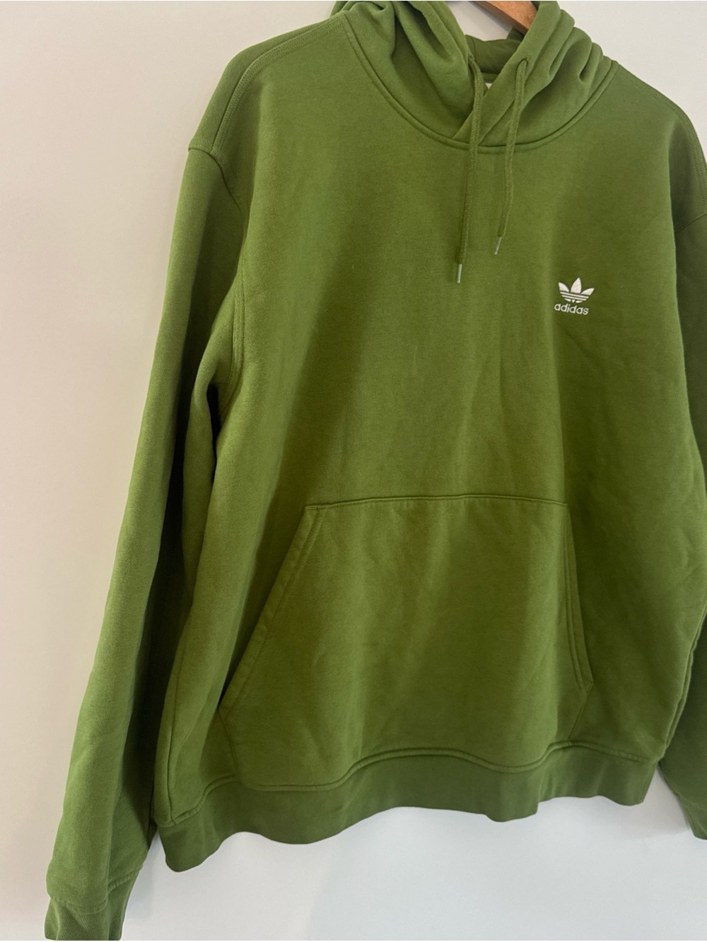 Adidas olive green Originals Essentials Trefoil Hoodie Size XL Sweatshirt - Picture 2 of 8